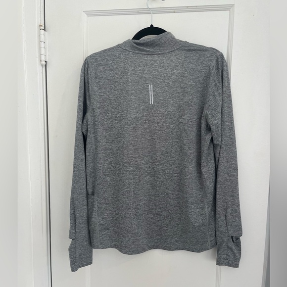 Nike women’s element zip running top, gray color, size small - Picture 11 of 11